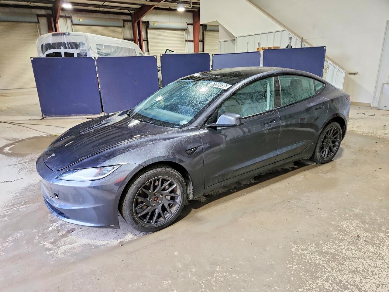 2024 Tesla Model 3 Long Range, VIN 5YJ3E1EB3RF750070 — Механическое