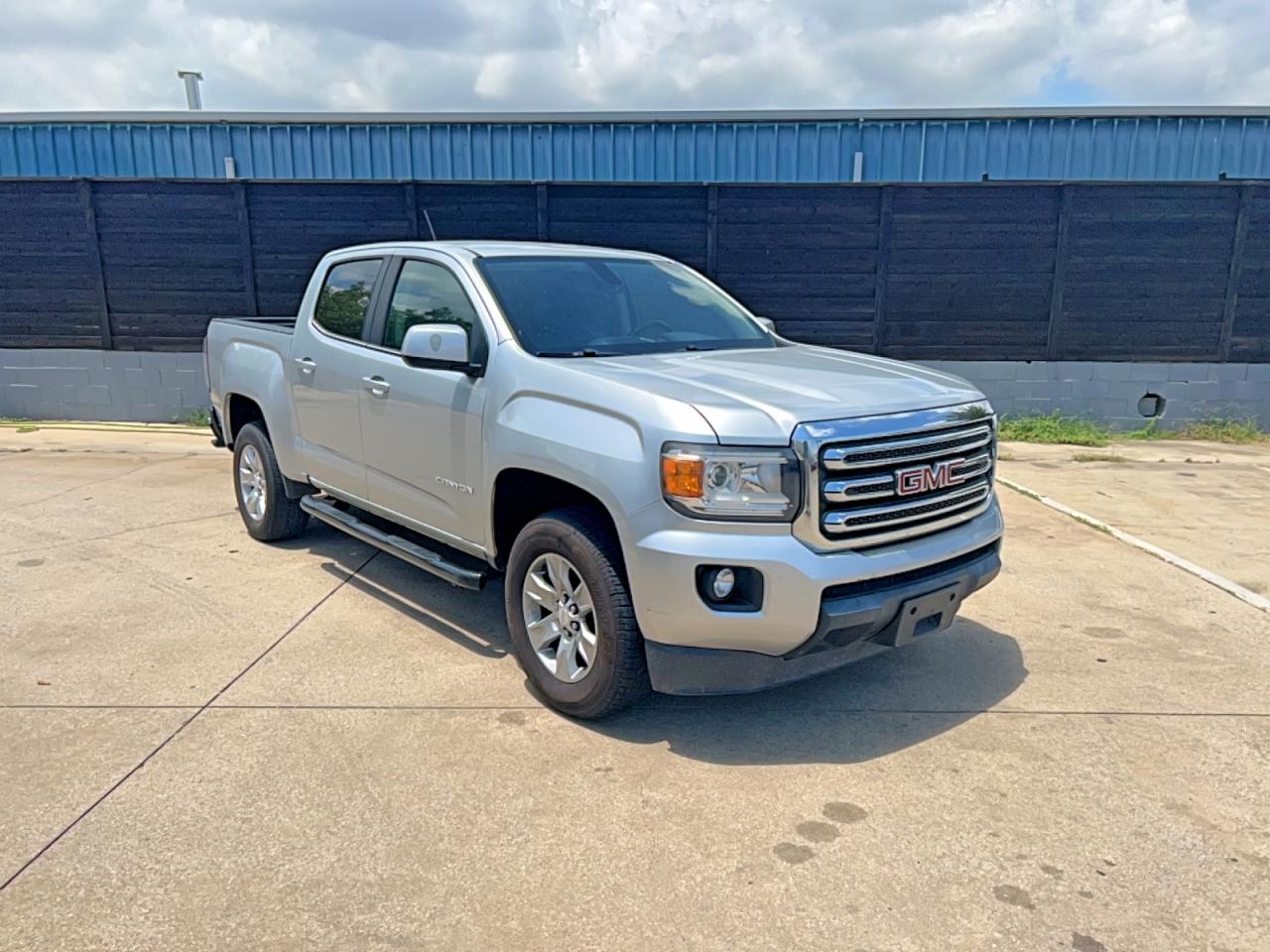2018 GMC Canyon 2WD SLE, VIN 1GTG5CEN7J1221600 — Normal wear