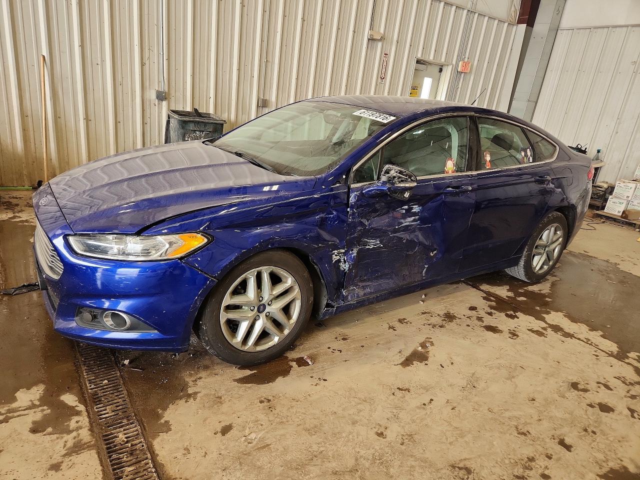 2016 Ford Fusion SE, VIN 3FA6P0HD2GR312320 — Бок