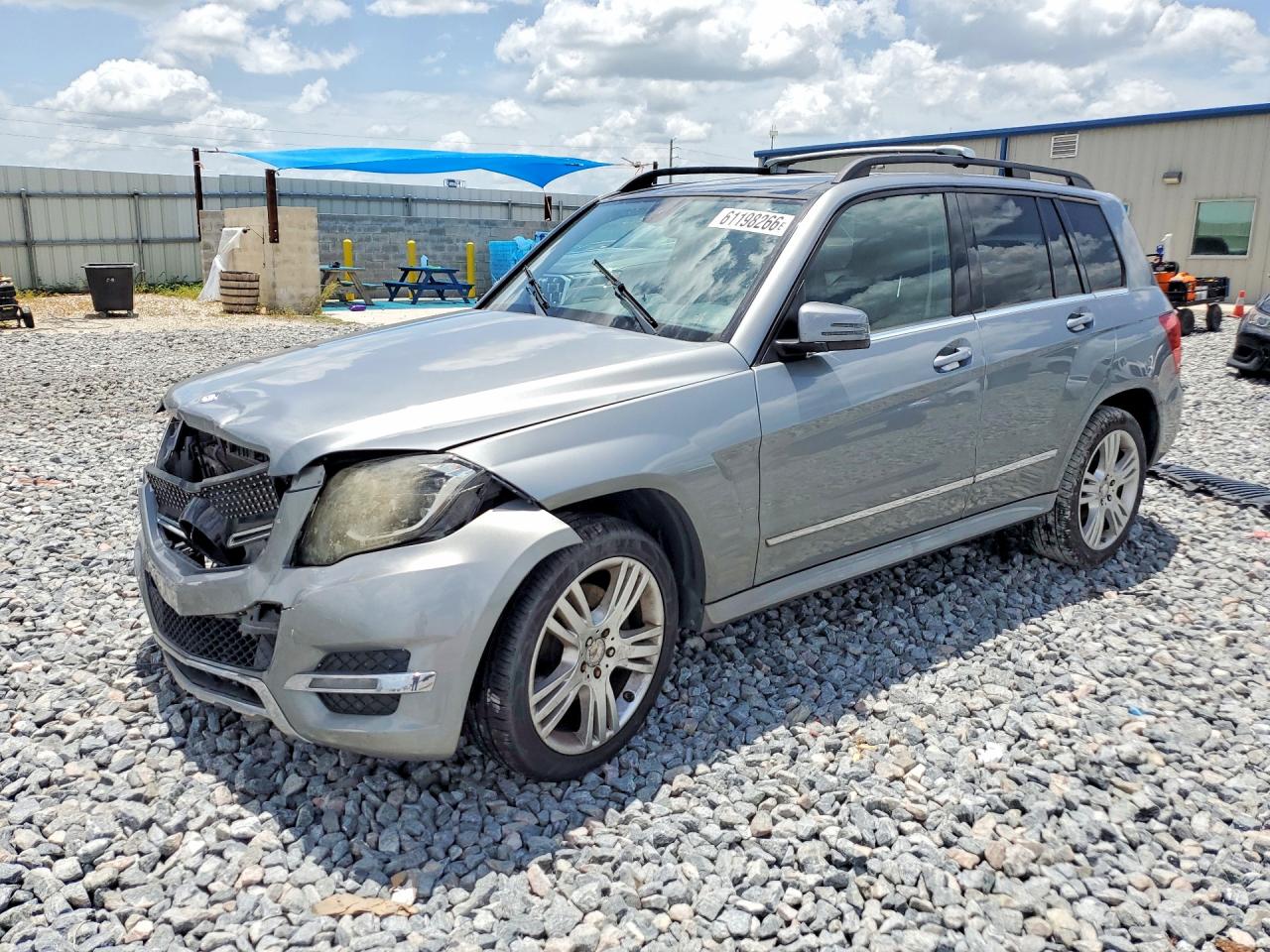 2014 Mercedes-Benz GLK 250, VIN WDCGG0EB6EG218070 — Front end