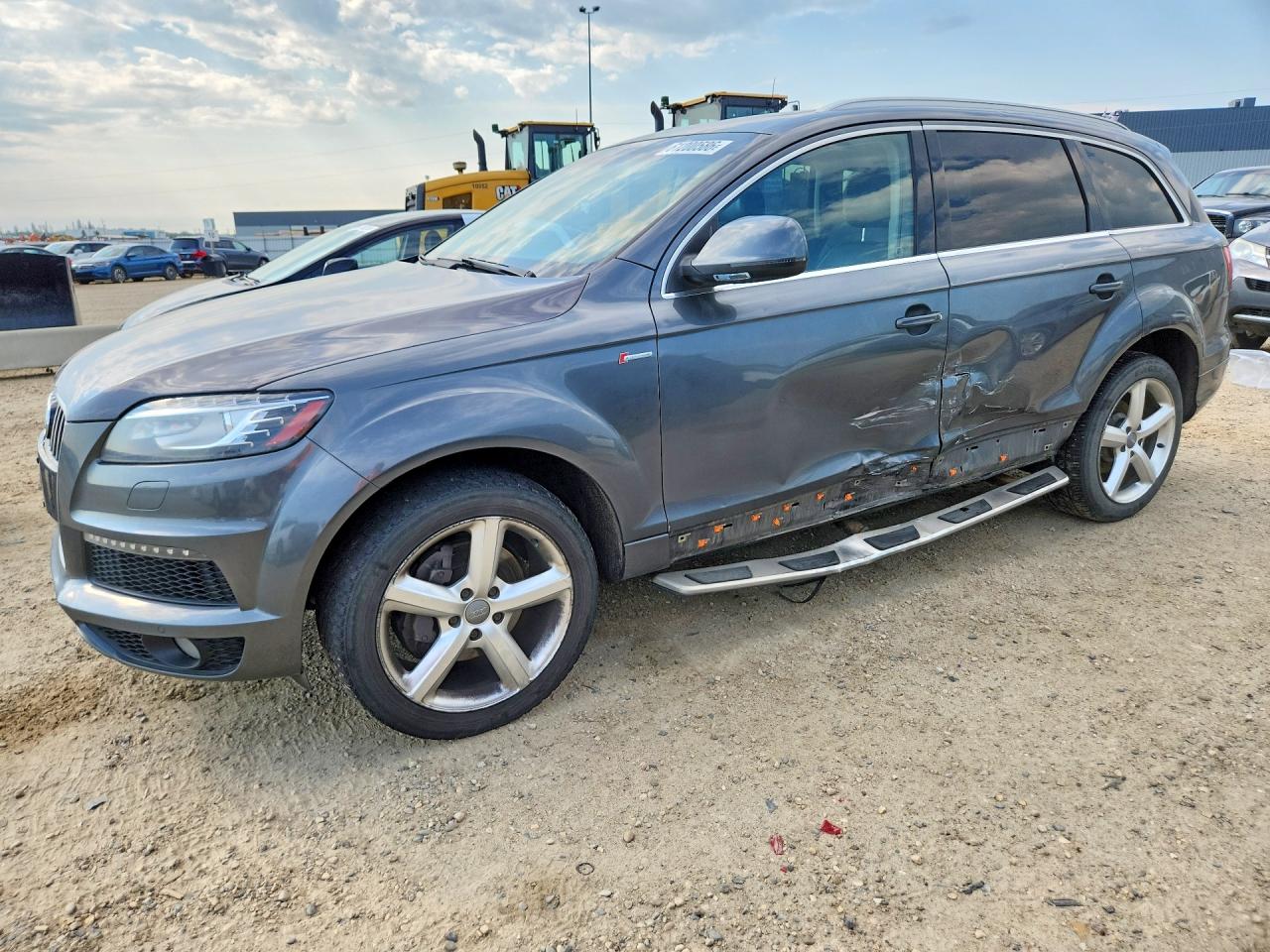 2011 Audi Q7 Sport, VIN WA1DGCFE2BD005627 — Бок