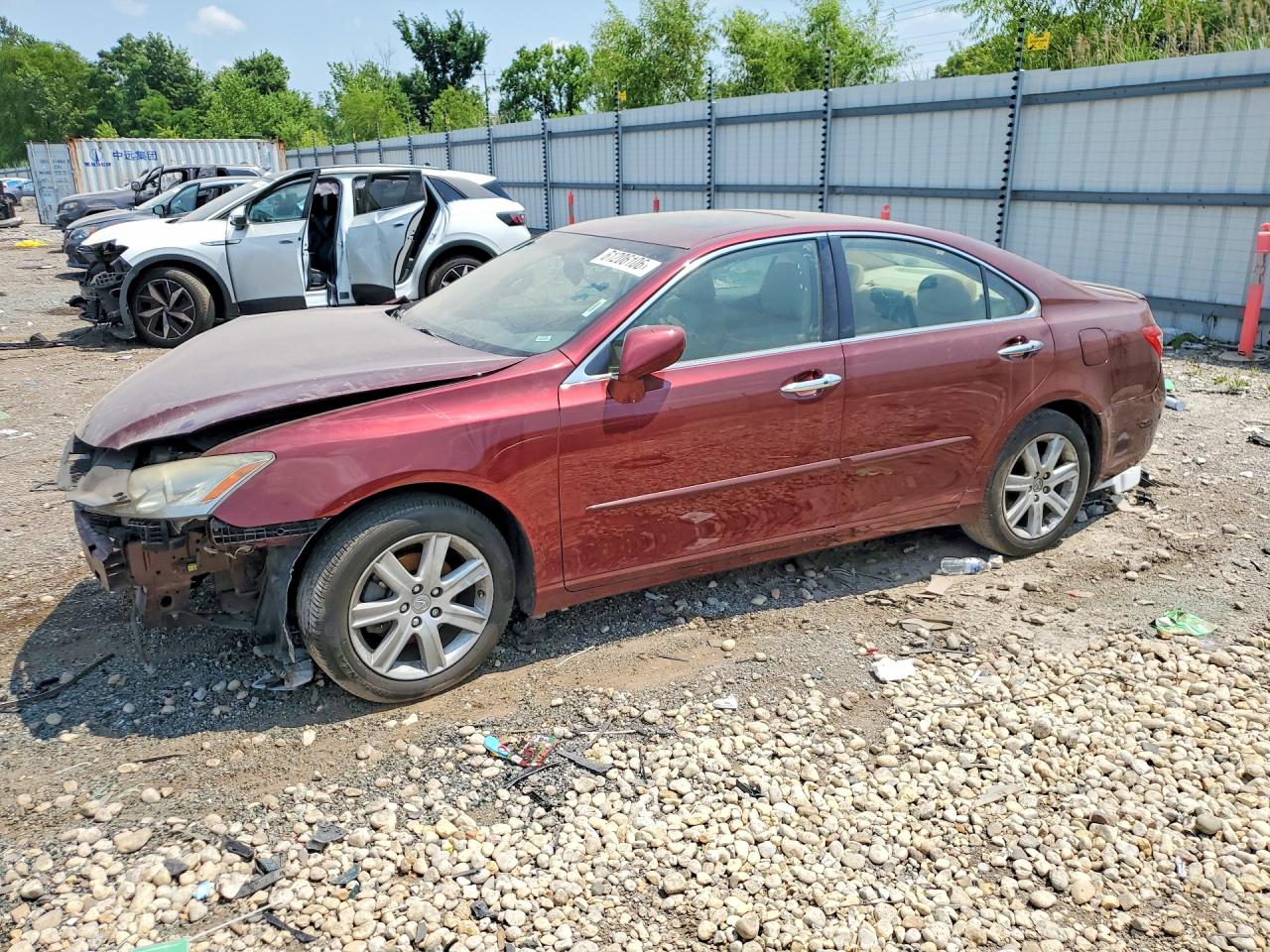 2008 Lexus ES 330, VIN JTHBJ46GX82252287 — Front end