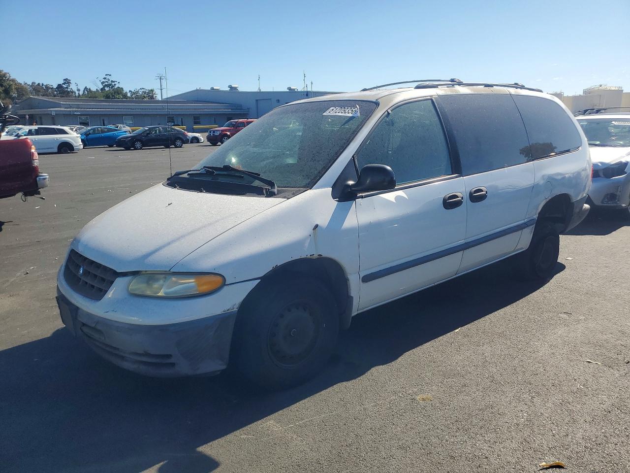 1999 Plymouth Voyager, VIN 2P4GP24R5XR184071 — Rear end