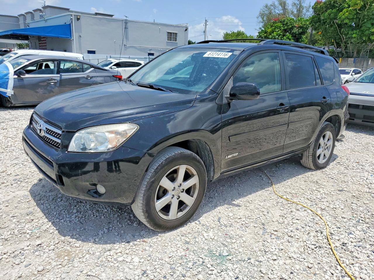 2008 Toyota RAV4 Limited, VIN JTMBD31VX85188310 — Rear end