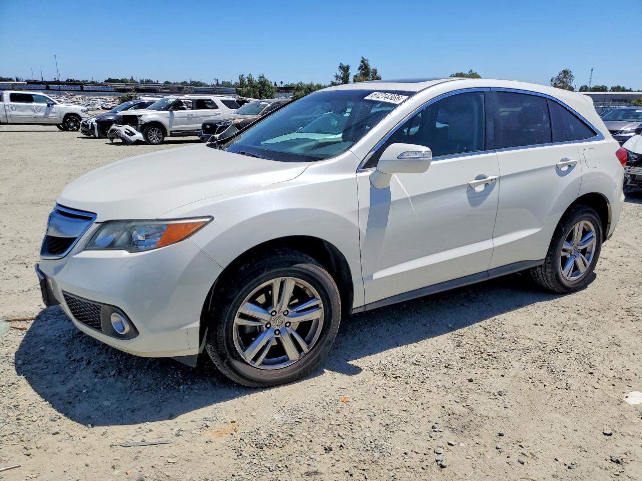2014 Acura RDX Technology, VIN 5J8TB3H50EL004310 — Minor dents and scratches