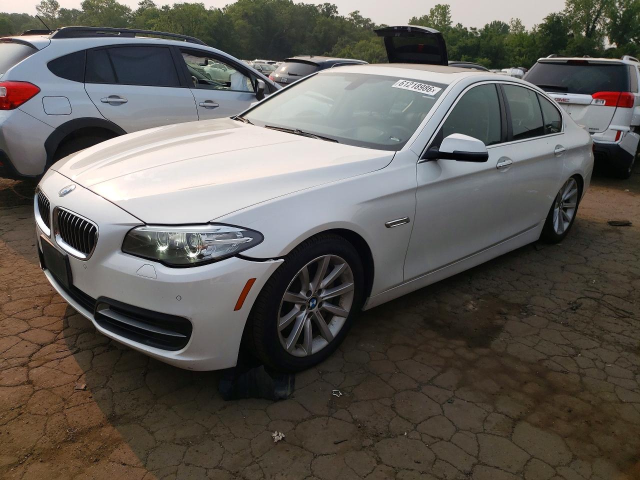 2014 BMW 5 Series 535i xDrive, VIN WBA5B3C56ED533850 — Front end