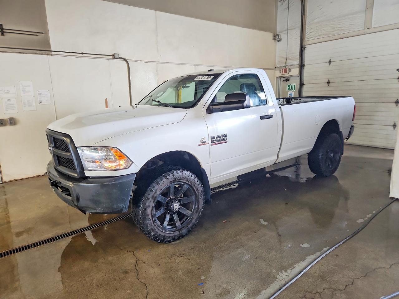 2013 Ram 2500 Tradesman, VIN 3C6LR5AL7DG532329 — Minor dents and scratches