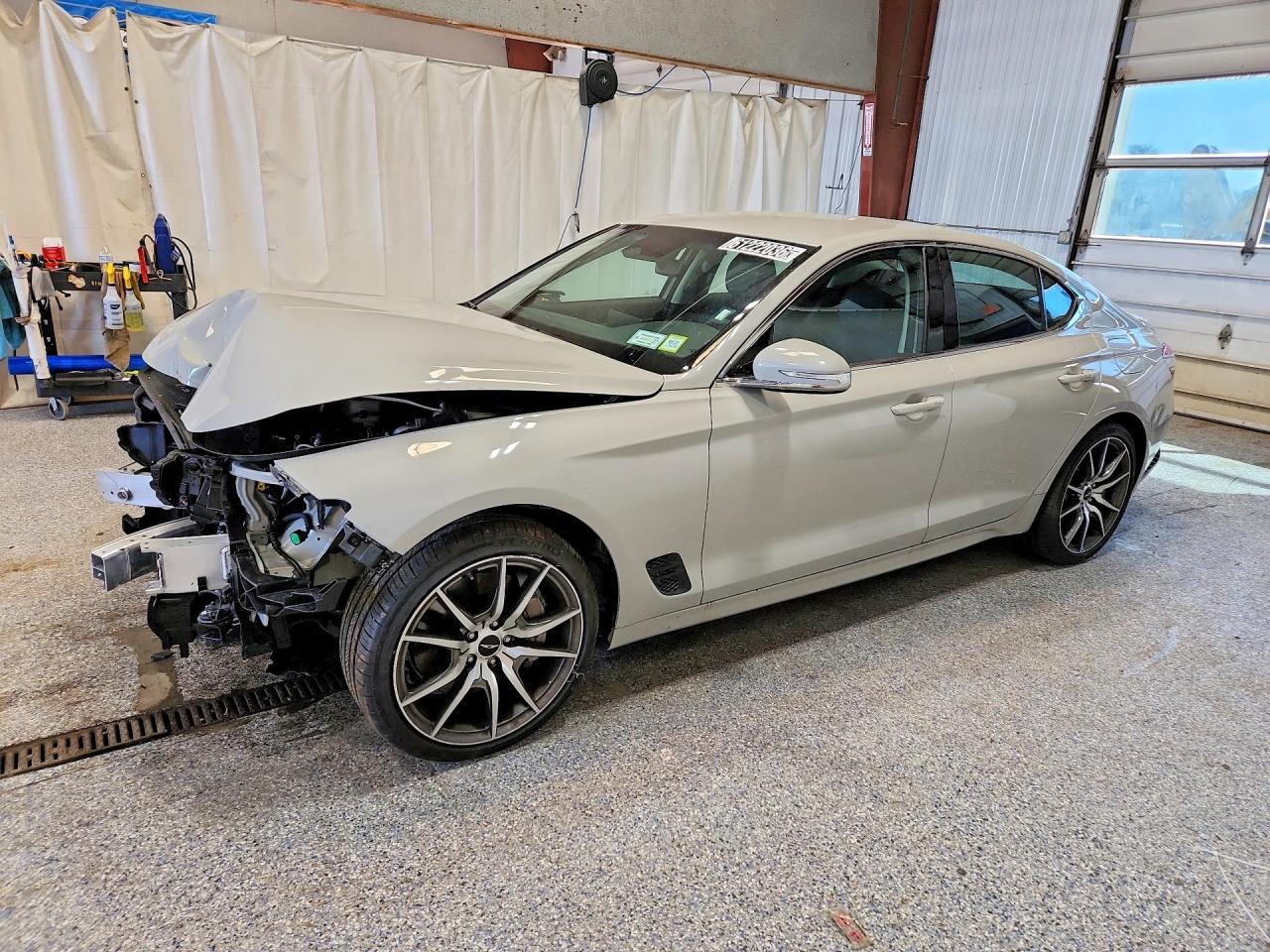 2026 Genesis G70 2.5T Standard, VIN KMTG64SC5TU172423 — Front end