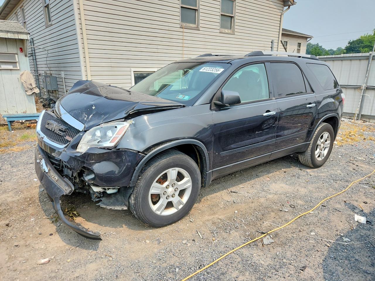 2010 GMC Acadia SL, VIN 1GKLRKED3AJ224079 — Перед