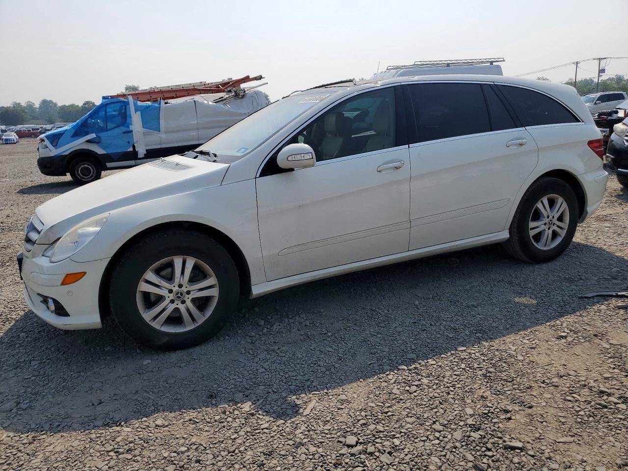 2008 Mercedes-Benz R 3.5L, VIN 4JGCB65E78A079795 — Roof