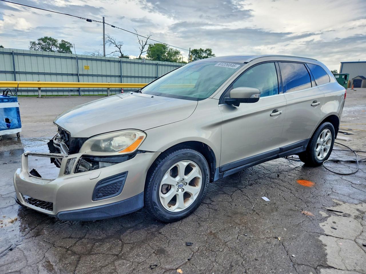 2013 Volvo XC60 3.2L, VIN YV4952DL8D2452018 — Перед