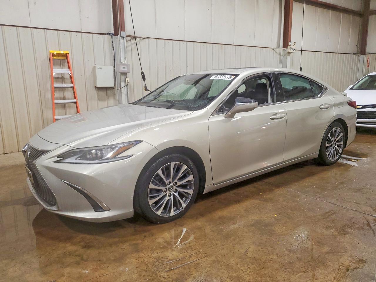 2021 Lexus ES 350, VIN 58ADZ1B1XMU108759 — Вода / потоп