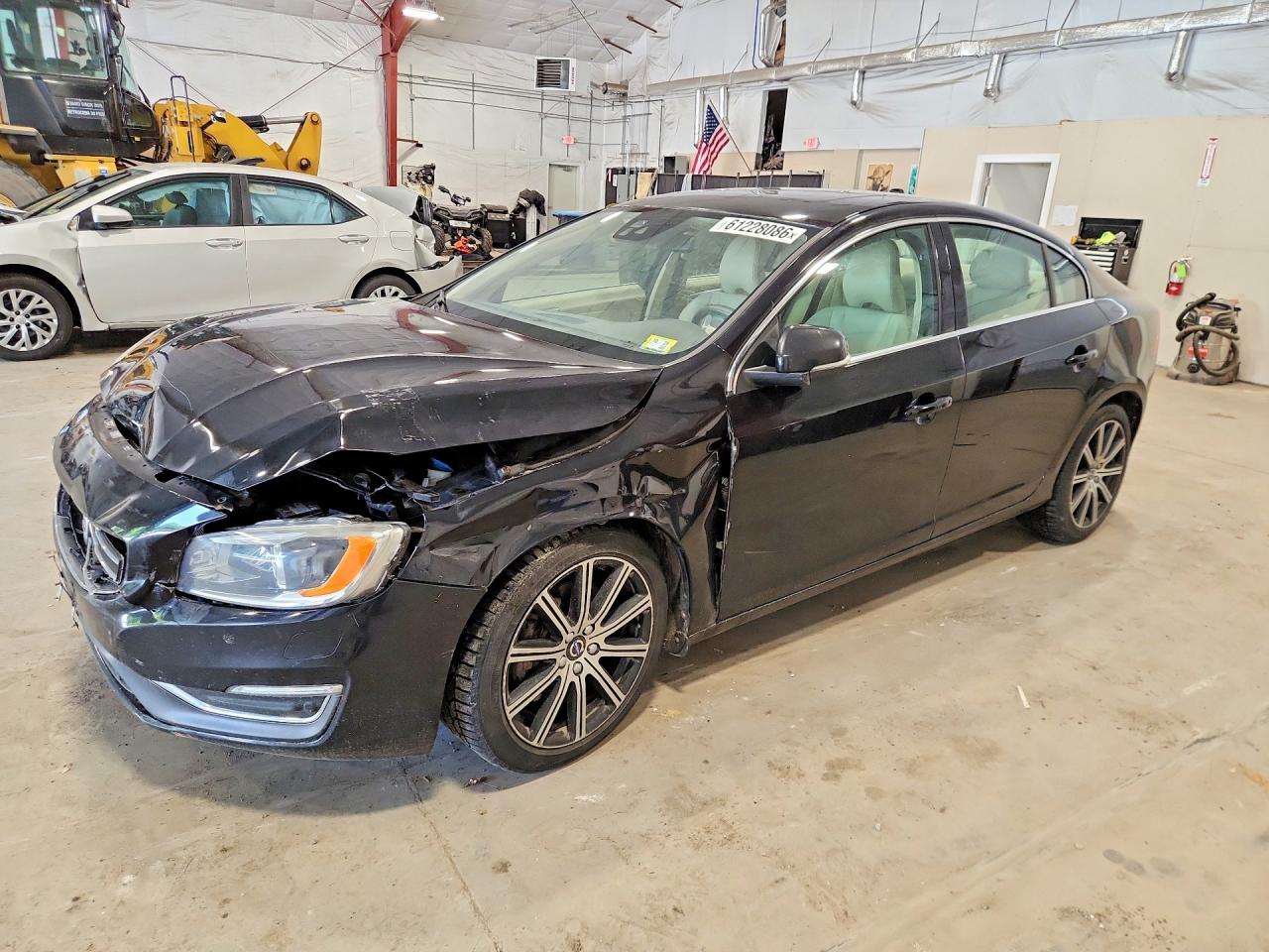 2016 Volvo S60 T5 Platinum, VIN LYV612TM2GB091741 — Front end