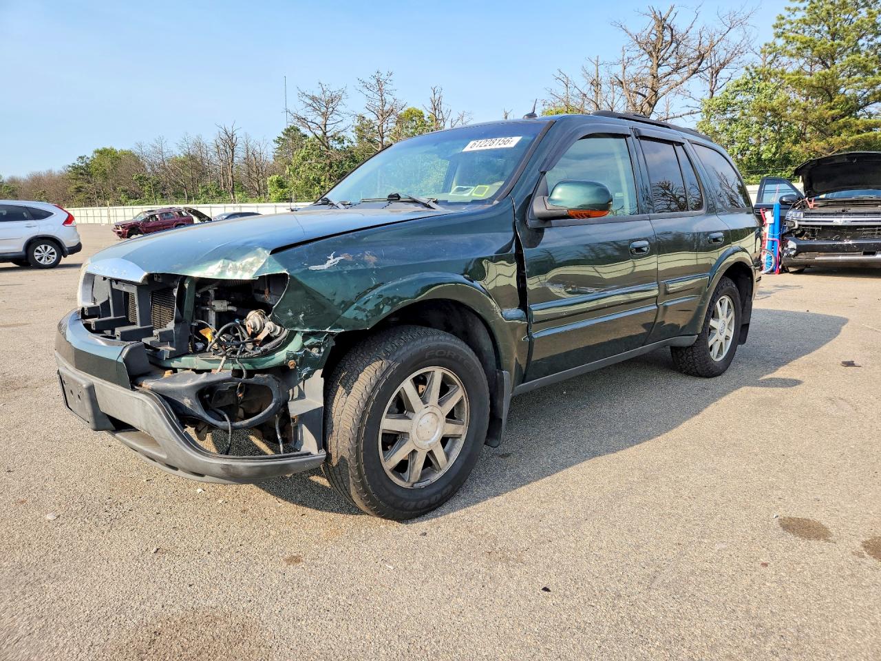 2004 Buick Rainier CXL, VIN 5GADT13S442237632 — Front end