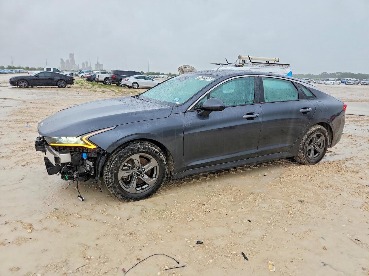 2023 Kia K5 LXS, VIN 5XXG14J23PG197533 — Front end