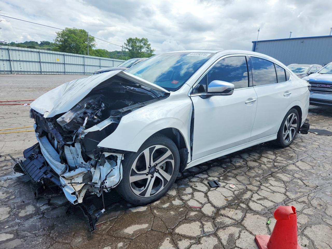 2021 Subaru Legacy Touring XT, VIN 4S3BWGP6XM3018388 — Front end