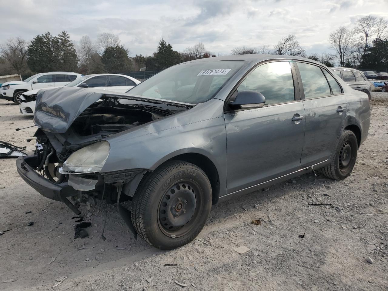 2005 Volkswagen Jetta Value Edition, VIN 3VWPF71K35M621420 — Front end