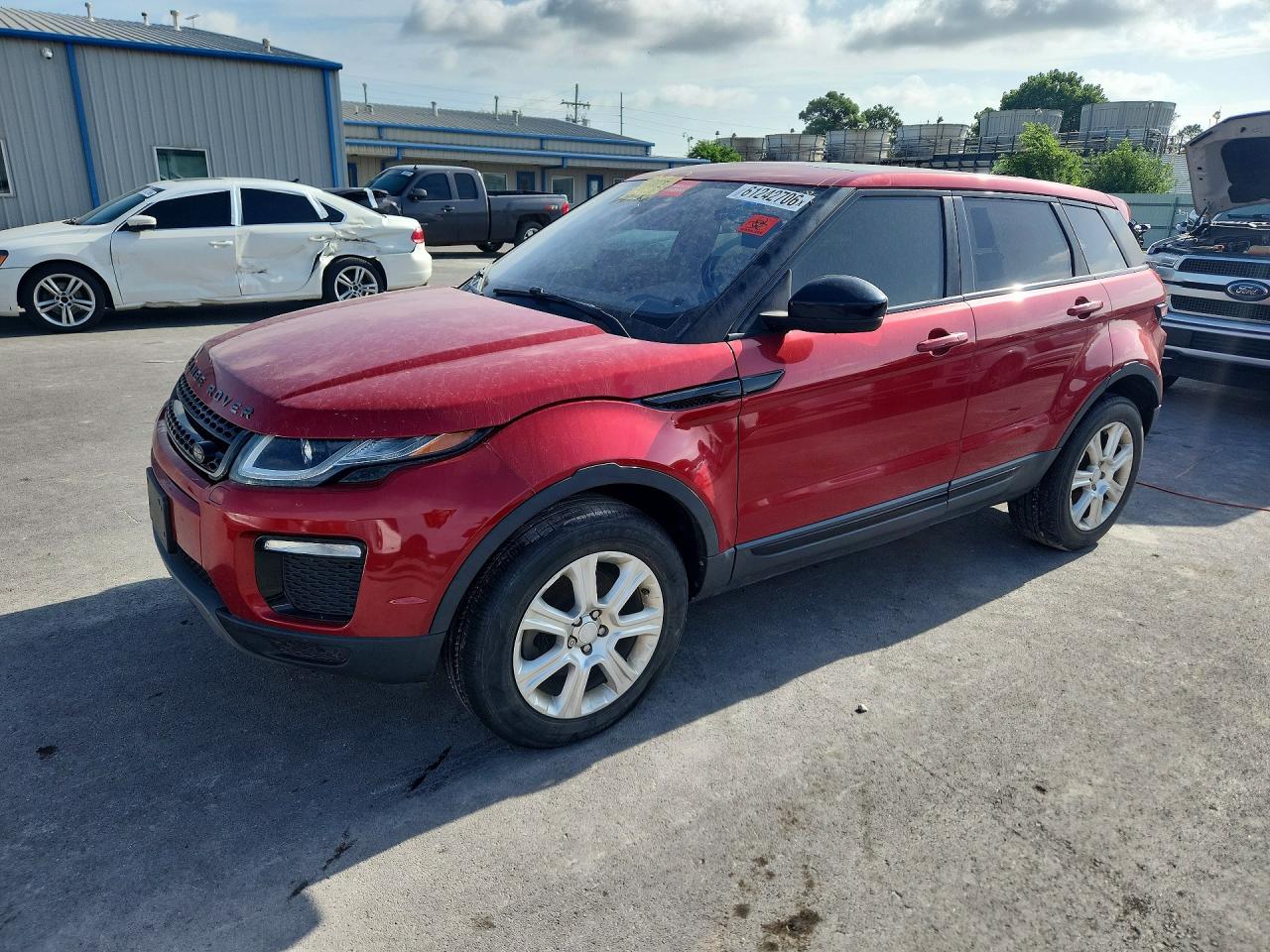 2017 Land Rover Range Rover Evoque SE, VIN SALVP2BG7HH231197 — Minor dents and scratches