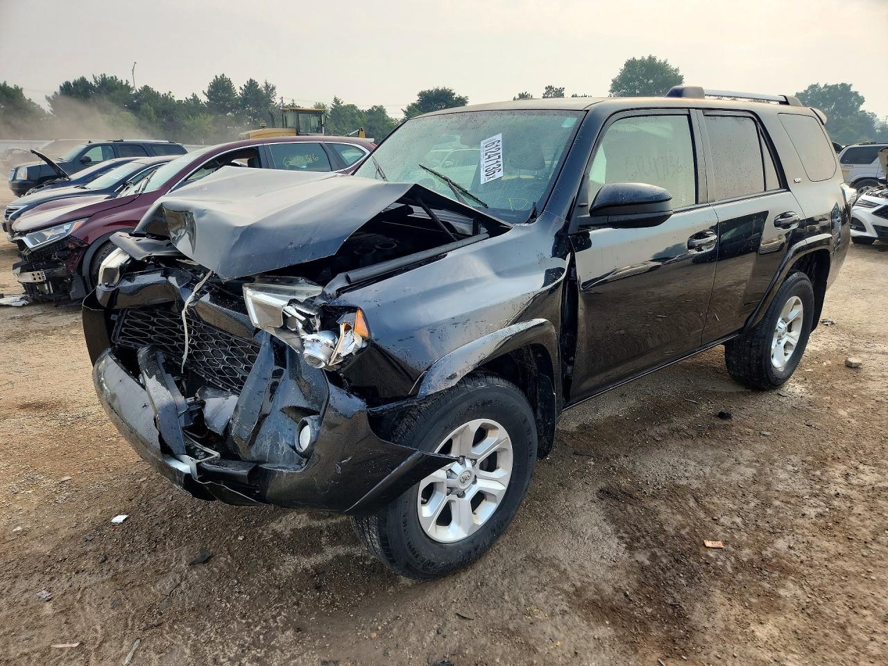 2019 Toyota 4Runner SR5, VIN JTEBU5JR4K5696631 — Перед