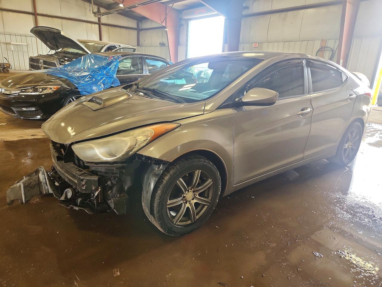 2012 Hyundai Elantra GLS, VIN 5NPDH4AE7CH068508 — Front end