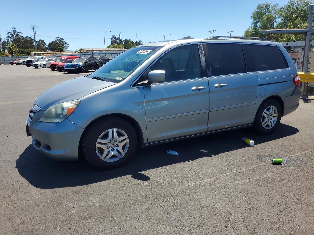 2006 Honda Odyssey EX-L, VIN 5FNRL38646B007763 — Side