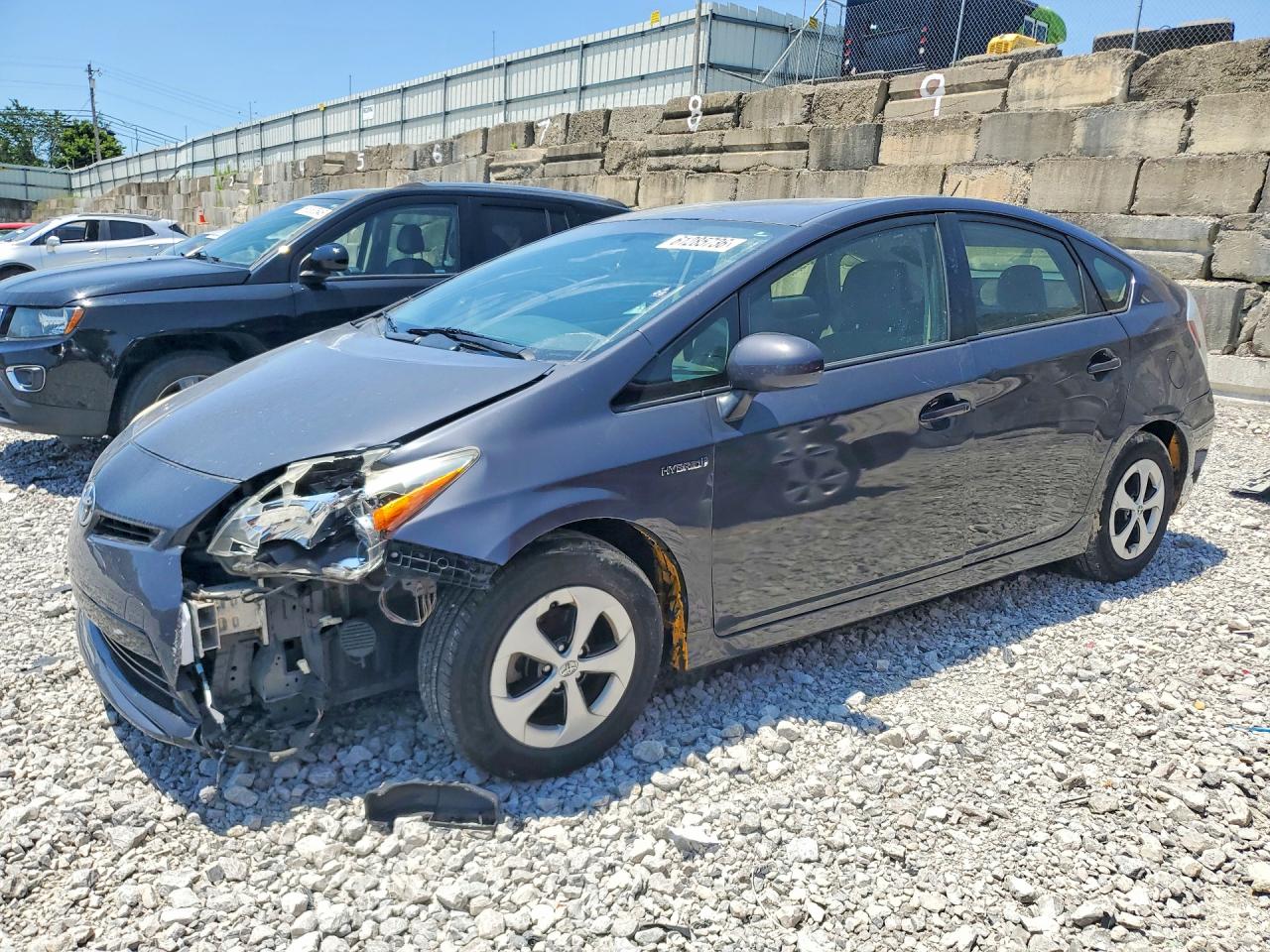 2012 Toyota Prius Three, VIN JTDKN3DU3C1589746 — Front end