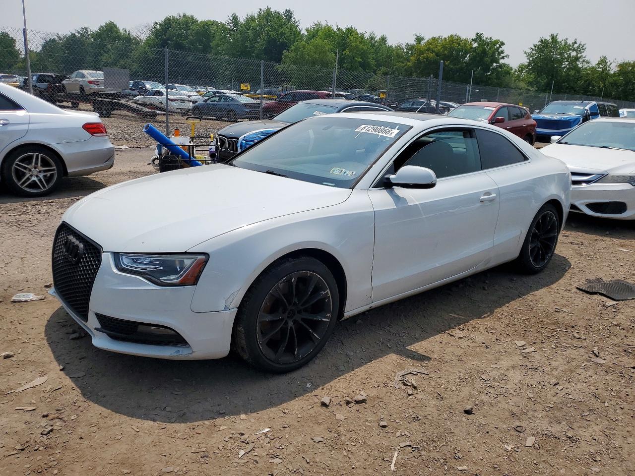 2013 Audi A5 Premium Plus, VIN WAULFAFR1DA045906 — Бок