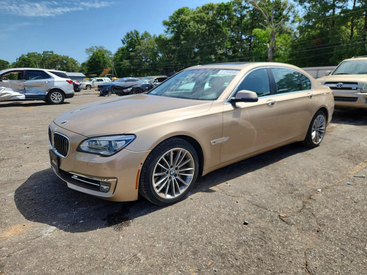 2014 BMW 7 Series ALPINA B7, VIN WBAYE8C54ED136476 — Side