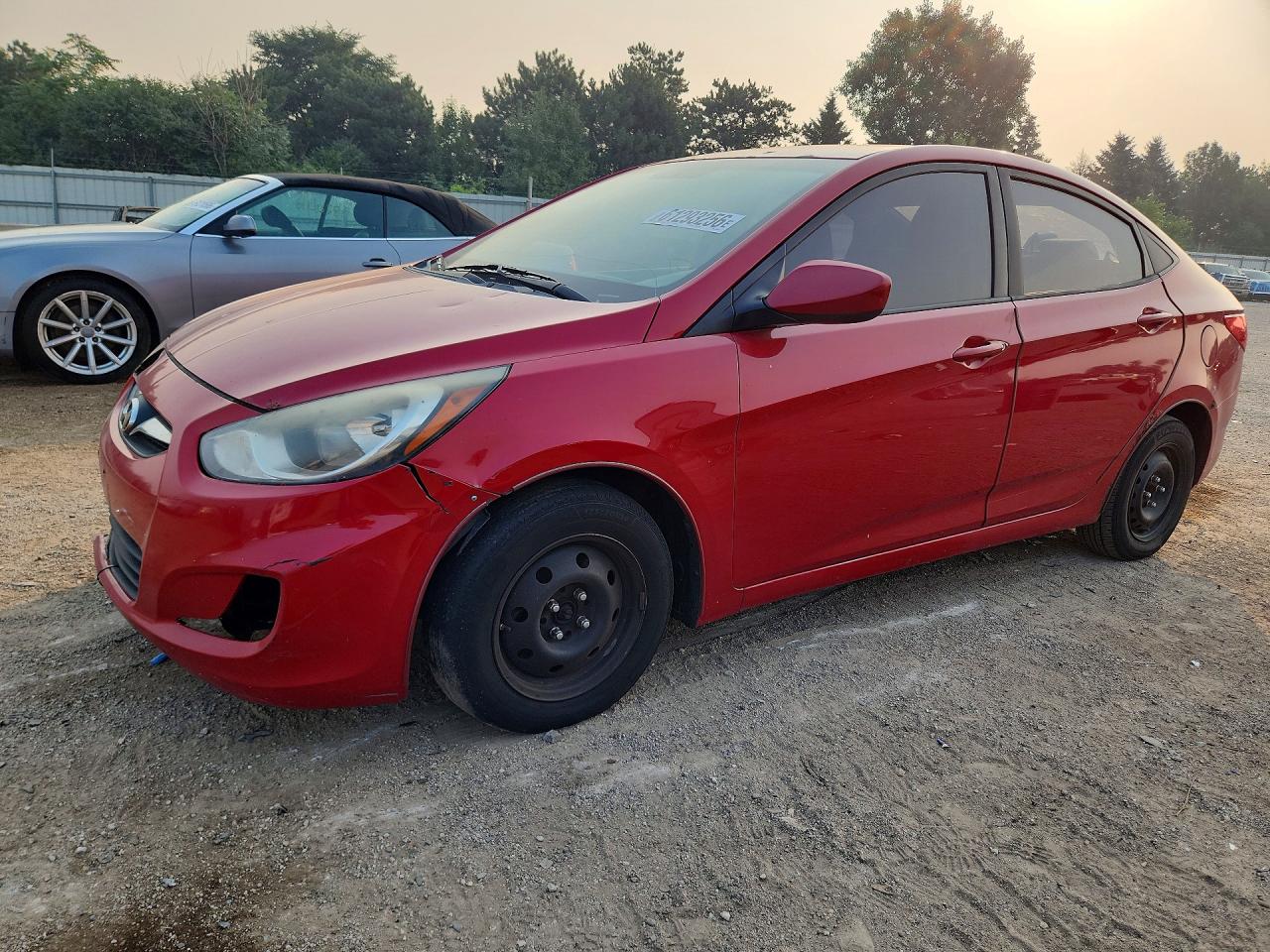 2013 Hyundai Accent GLS, VIN KMHCT4AE6DU310654 — Front end
