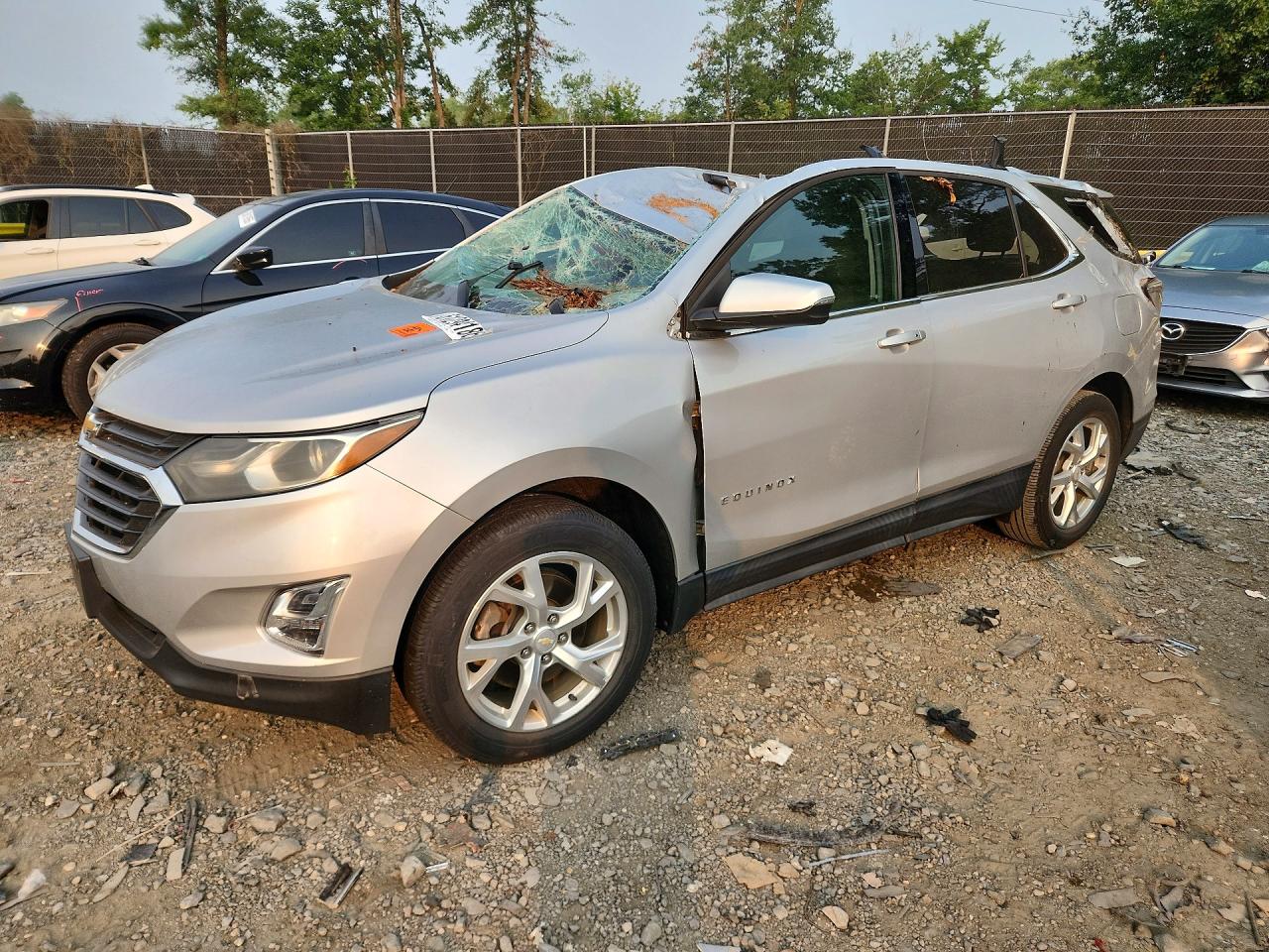 2018 Chevrolet Equinox LT, VIN 2GNAXTEXXJ6227803 — Roof