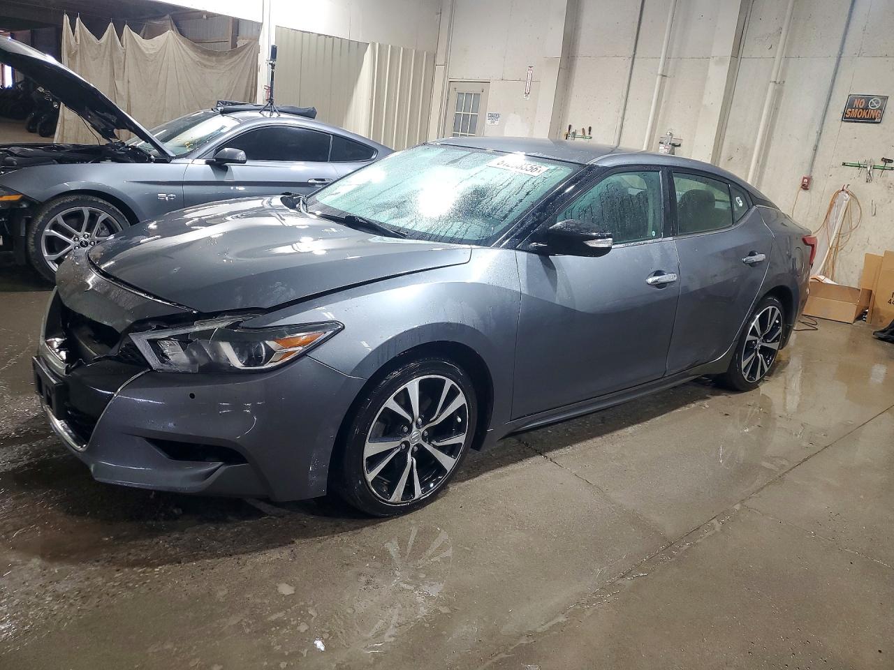 2018 Nissan Maxima SL, VIN 1N4AA6AP7JC410008 — Перед