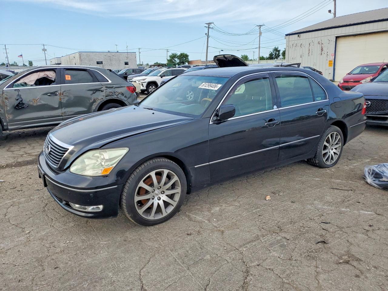 2006 Lexus LS 430, VIN JTHBN36F465037781 — Normal wear
