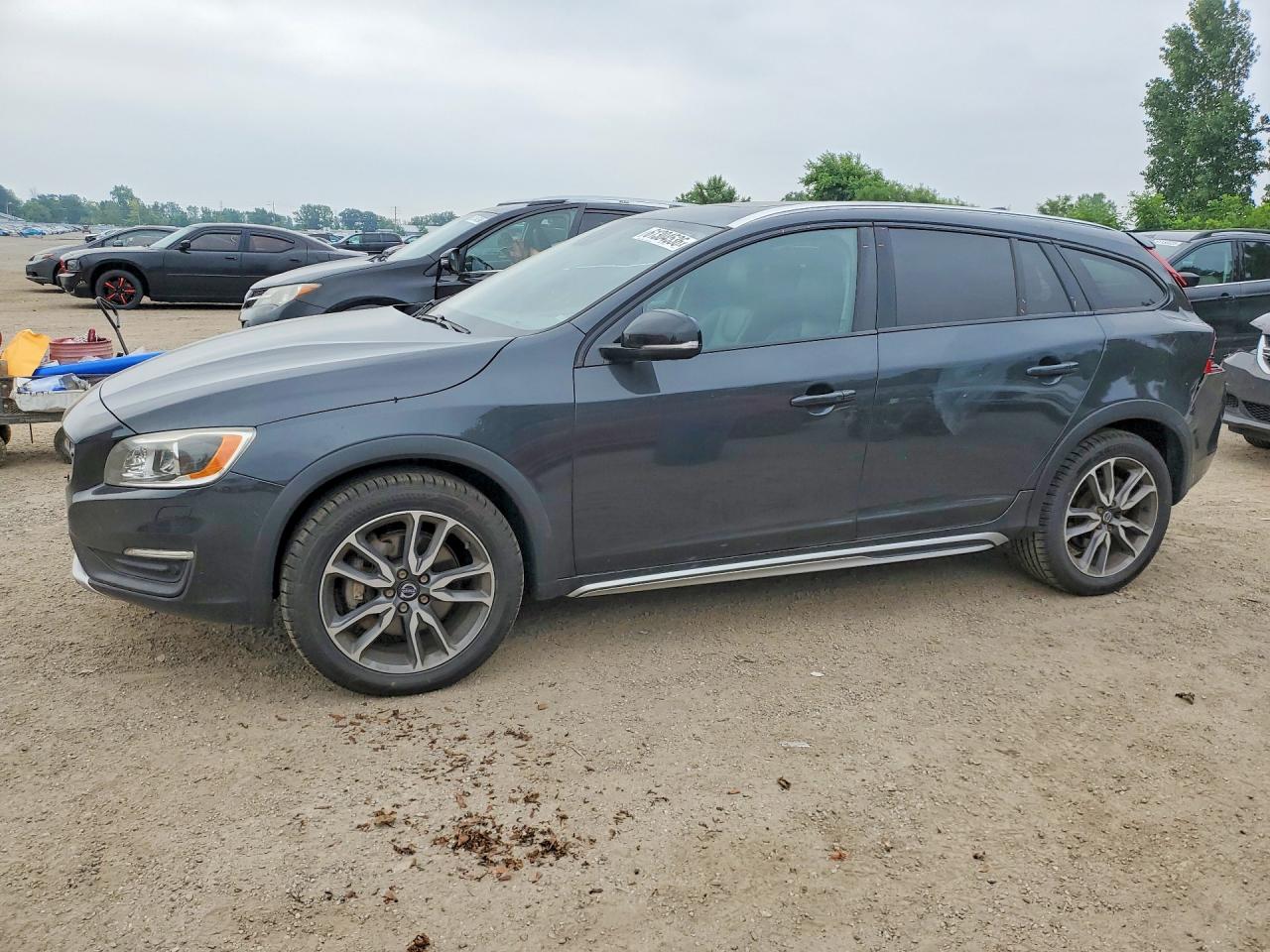 2015 Volvo V60 T5 Platinum, VIN YV4612HM4F1000870 — Rear end