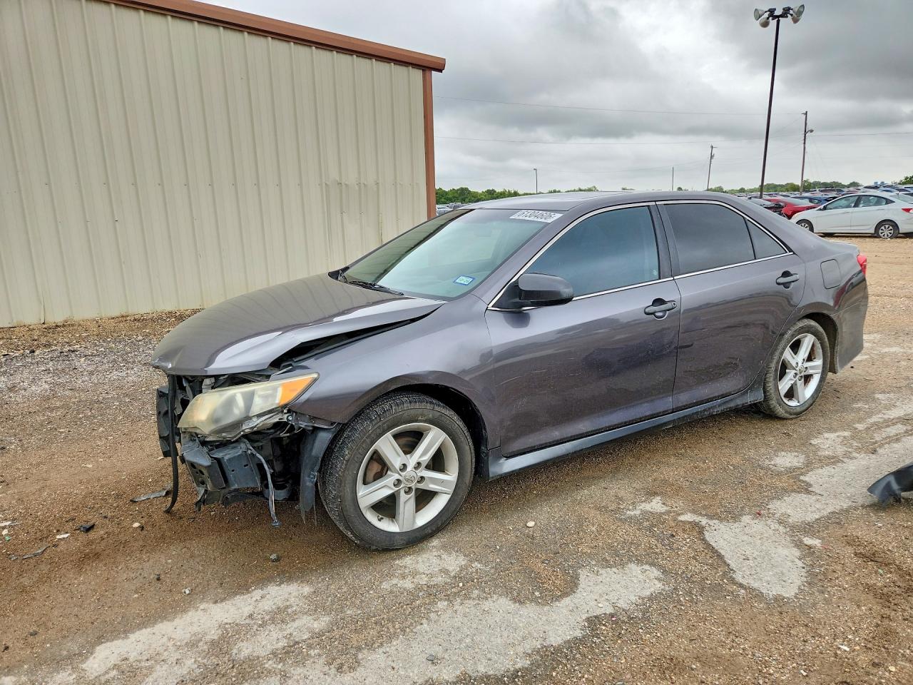 2014 Toyota Camry SE, VIN 4T1BF1FK3EU438111 — Front end