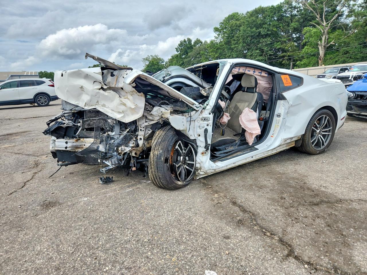 2016 Ford Mustang GT, VIN 1FA6P8CF3G5236309 — Front end