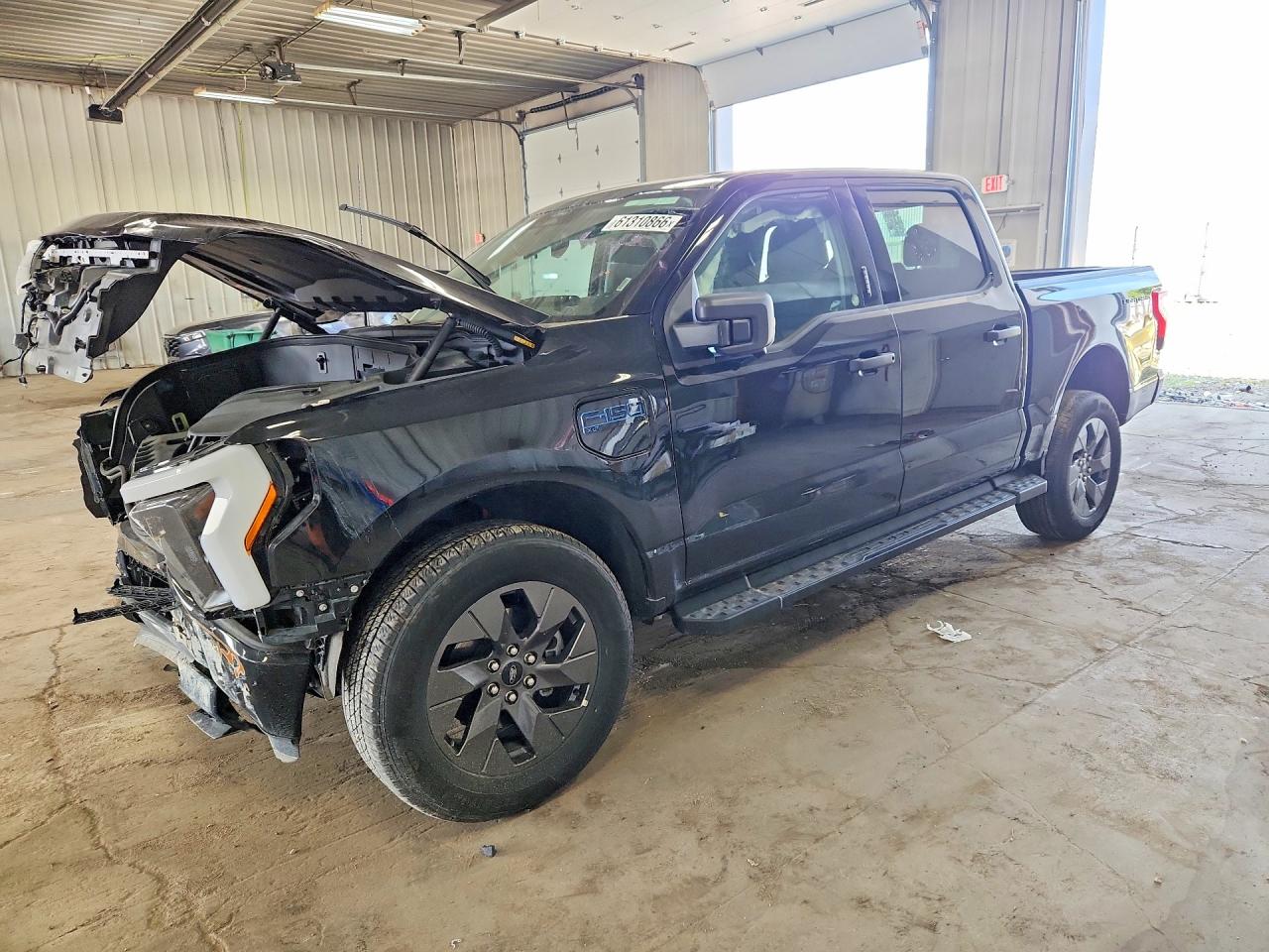 2024 Ford F-150 Lightning XLT, VIN 1FTVW3LK4RWG06236 — Front end