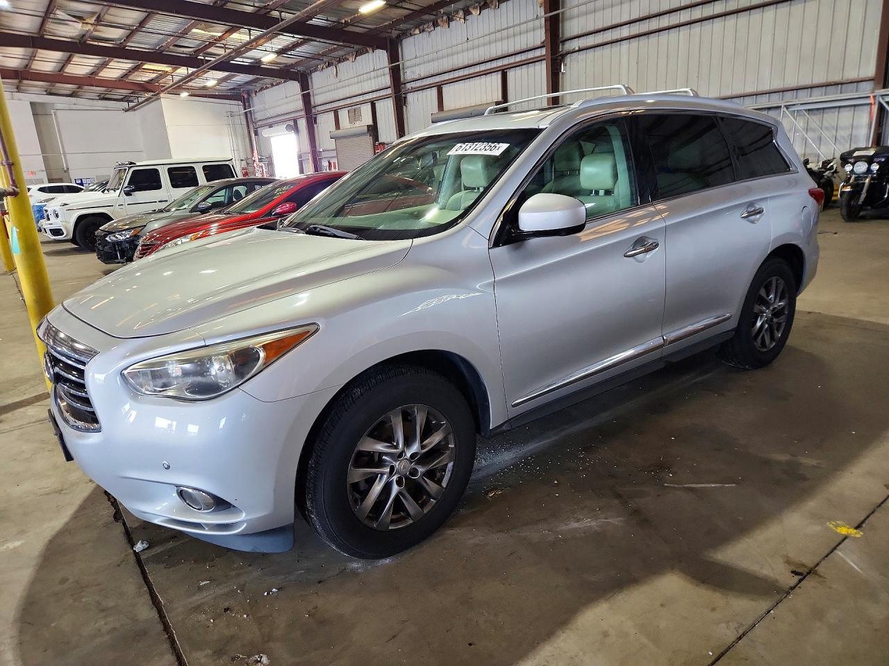 2013 Infiniti JX35, VIN 5N1AL0MM1DC333641 — Side