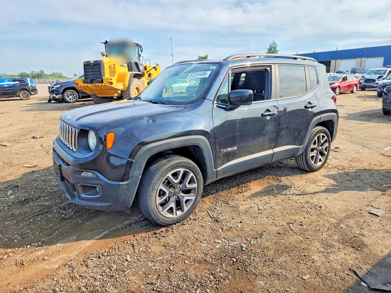 2015 Jeep Renegade Latitude, VIN ZACCJBBT8FPC45841 — Rear end