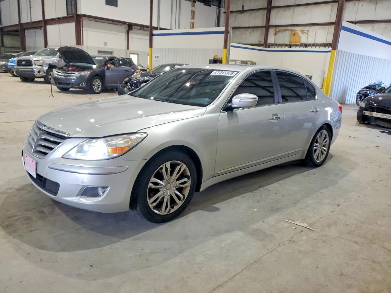 2010 Hyundai Genesis, VIN KMHGC4DE8AU093987 — Side