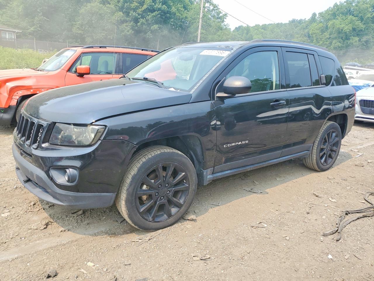 2012 Jeep Compass Latitude, VIN 1C4NJDEB1CD686860 — Front end