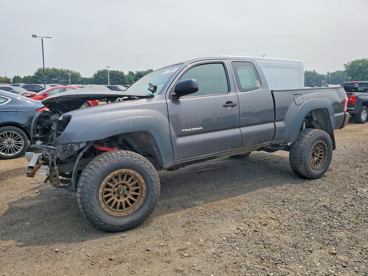 2010 Toyota Tacoma, VIN 5TEUU4EN3AZ729810 — Перед