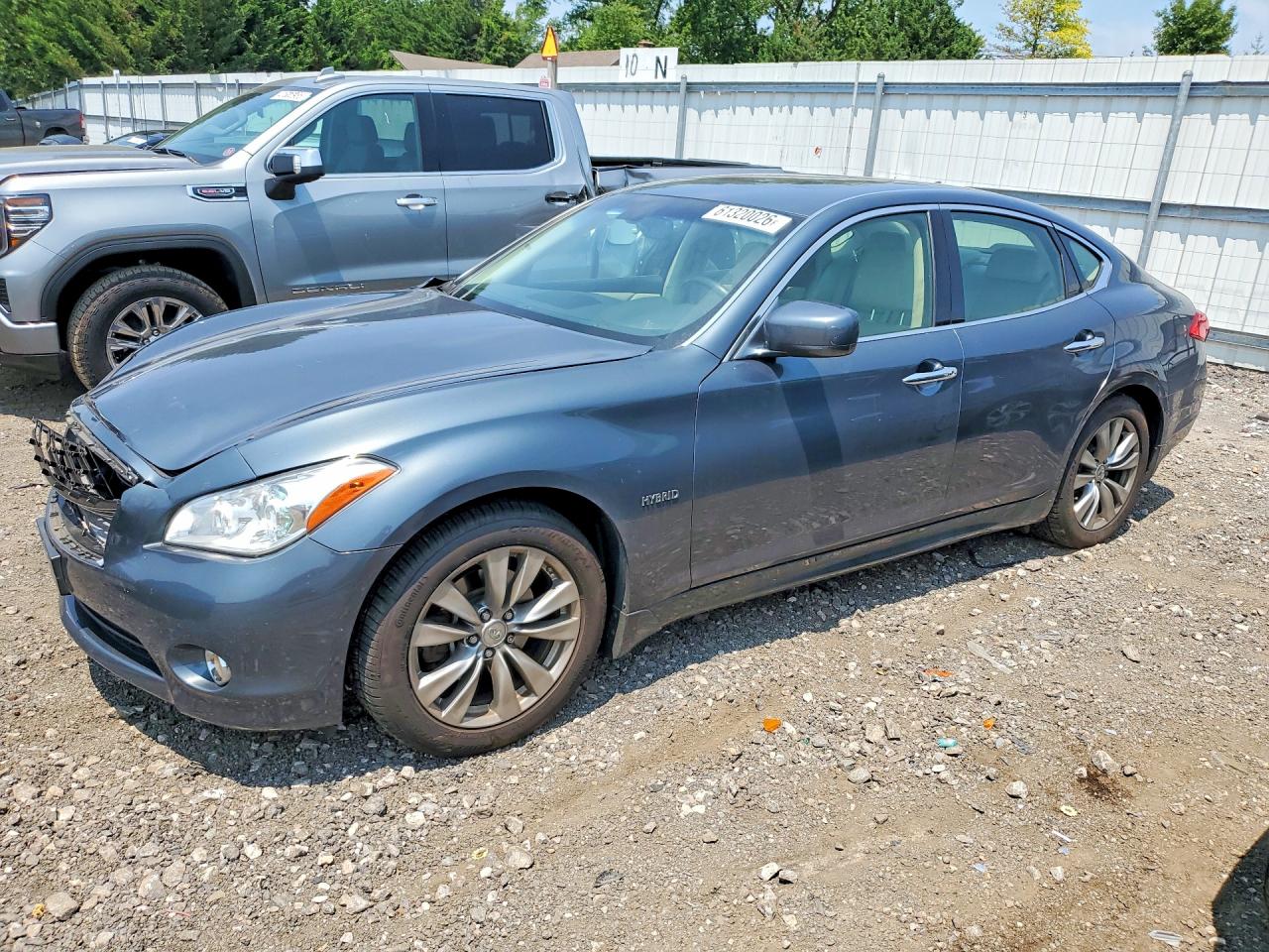 2012 Infiniti M Hybrid, VIN JN1EY1AP6CM910672 — Front end