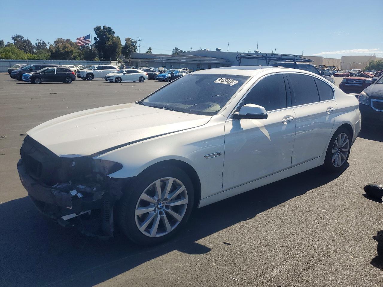 2016 BMW 5 Series 535i, VIN WBA5B1C52GG131765 — Front end