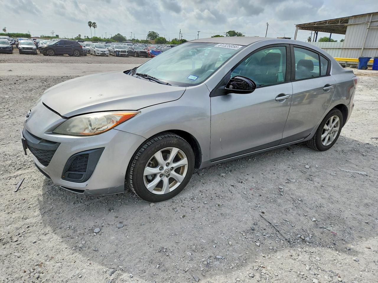 2010 Mazda 3 i Touring, VIN JM1BL1SG9A1325175 — Front end