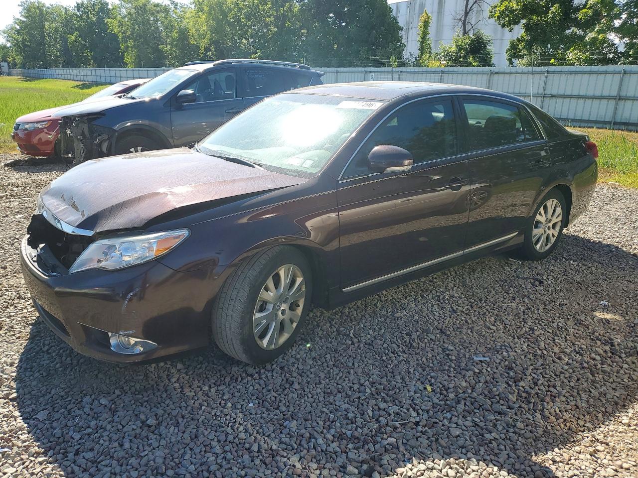 2011 Toyota Avalon Limited, VIN 4T1BK3DB3BU431097 — Front end