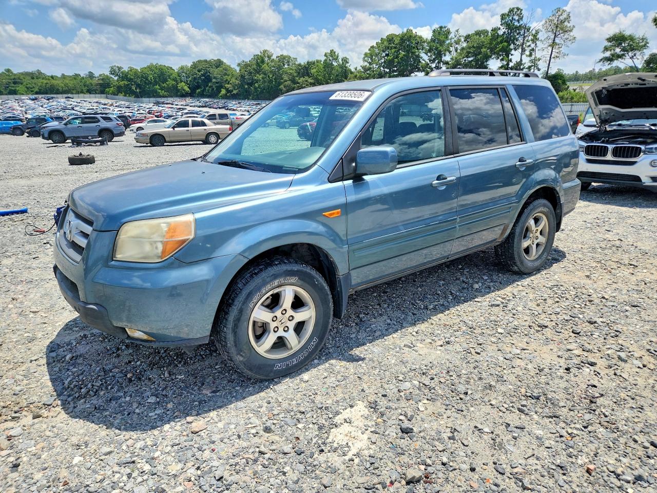 2008 Honda Pilot EX-L, VIN 5FNYF28578B017825 — Перед