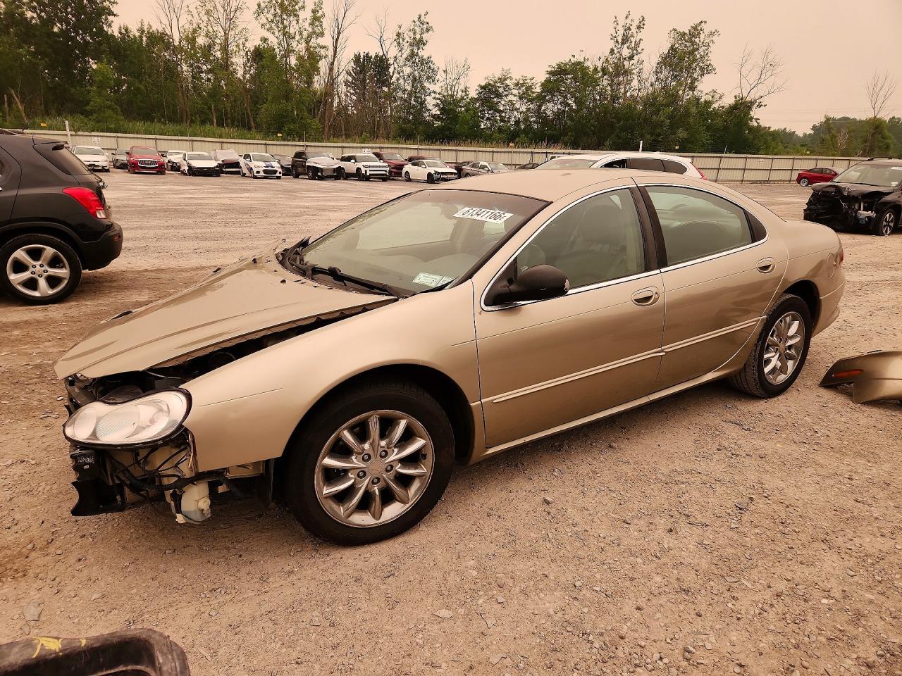 2002 Chrysler Concorde Limited, VIN 2C3AD56G22H120055 — Front end