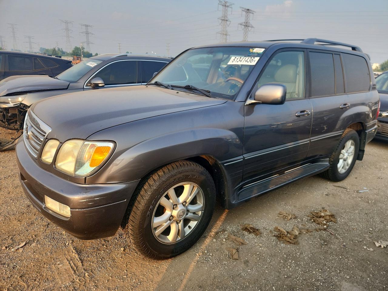 2005 Lexus LX 470, VIN JTJHT00W853551391 — Minor dents and scratches