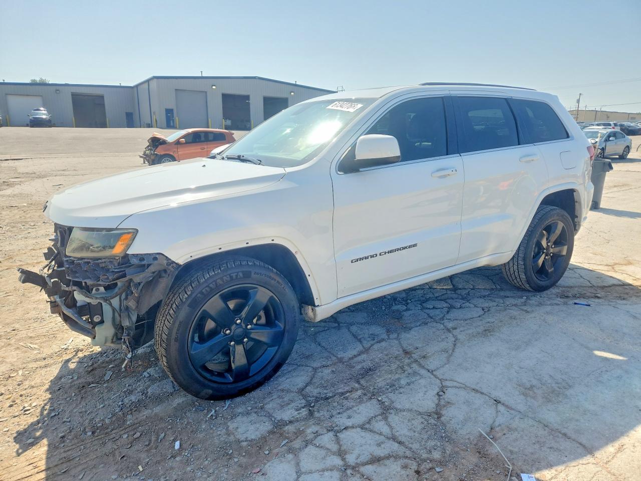 2015 Jeep Grand Cherokee Altitude, VIN 1C4RJFAG6FC852959 — Перед