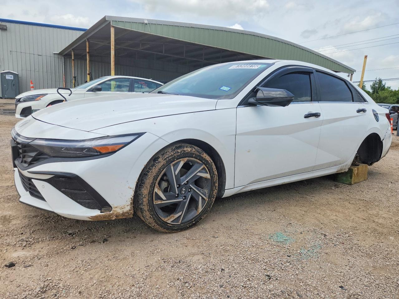 2024 Hyundai Elantra Limited, VIN KMHLP4DG0RU682211 — Side